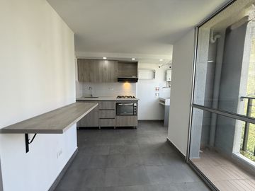 apartamento en arriendo en las lomitas. Cod A515424
