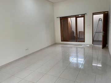 Di Jual Rumah Cluster Siap Huni 2 Kamar di Antapani, Bandung
