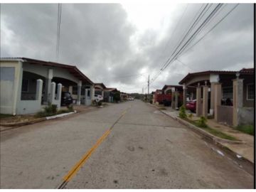 VENDO HERMOSA CASA EN ARRAIJAN BRISAS DEL GOLF 3R