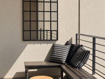 Depto en venta de 2 dorm + 3B La dehesa Central