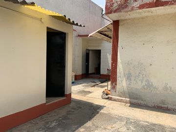 Vendo Casa como terreno Santa Catarina Coyoacán
