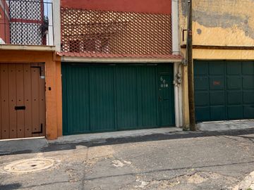 Vendo Casa como terreno Santa Catarina Coyoacán