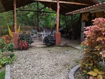 Casa al pie del rio