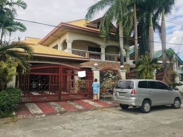 Spacious House with 4 Bedroom for Sale in Balibago Angeles City Near SM Clark