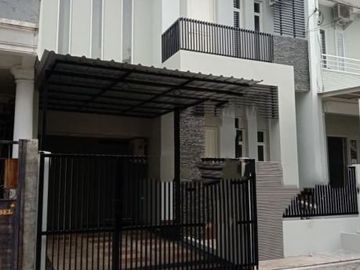 Rumah Puri Asri Hadap Utara Carpot 1 Mobil xysai