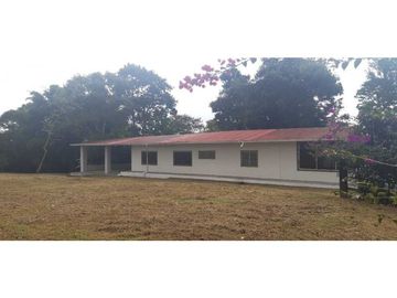 VENDO CASA Y 2160M2 TITULADO POTRERILLOS