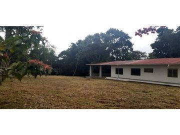 VENDO CASA Y 2160M2 TITULADO POTRERILLOS