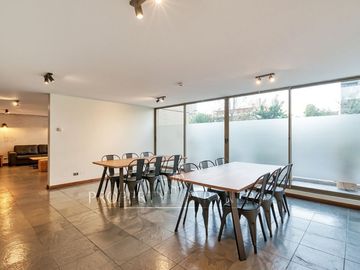 En precio! Gran departamento con vistas.