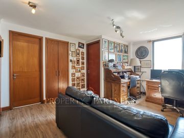 En precio! Gran departamento con vistas.