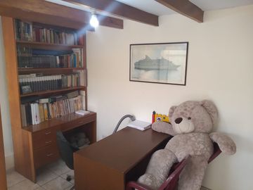 EXCELENTE CASA EN CONDOMINIO SAN BORJA LISTA PARA HABITAR
