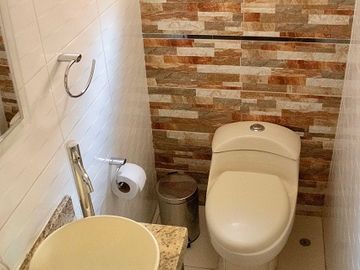 EXCELENTE CASA EN CONDOMINIO SAN BORJA LISTA PARA HABITAR