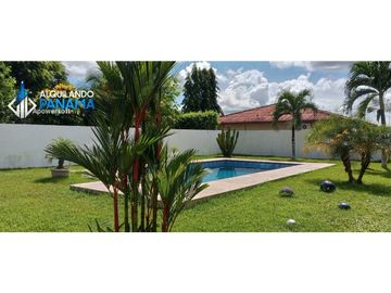 Se vende hermosa casa amoblada con finos acabados! Negociable