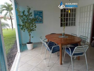 Se vende hermosa casa amoblada con finos acabados! Negociable