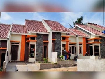 Rumah murah di citayam dekat dengan jalan raya dan stasiun