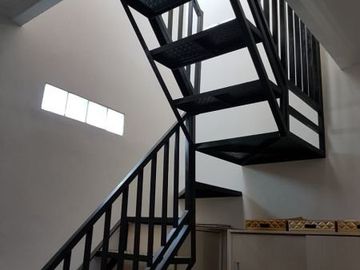 Rumah 2 lantai, SHM, Semi Furnished, One Gate System, Cinere Delta Residence