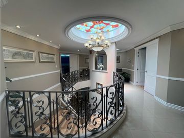 VENTA PRECIOSA RESIDENCIA EN FRAC. ARBOLEDAS  SANTA ELENA PACHUCA