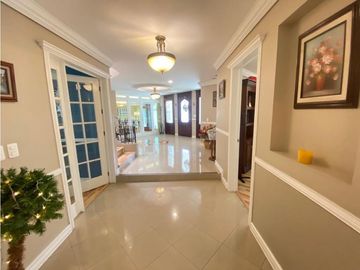 VENTA PRECIOSA RESIDENCIA EN FRAC. ARBOLEDAS  SANTA ELENA PACHUCA