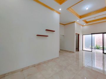 Rumah modern baru siap huni di timur kampus UII