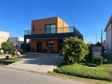 Casa en venta en Berazategui Este