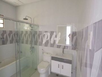 PH1001 Townhouse for Sale in Kamias at 18.5M