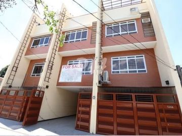 PH1001 Townhouse for Sale in Kamias at 18.5M