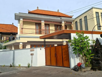 VILLA 2 LANTAI DI TIRTA AKASA SANUR DENPASAR