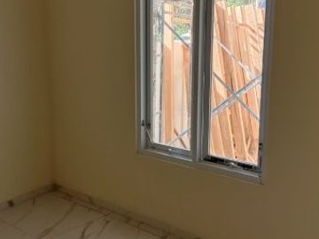MURAH! RUMAH MINIMALIS MODERN CANTIK SIAP HUNI DI SLEMAN TIMUR KAWASAN RAMAI DAN BERKEMBANG