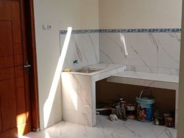 MURAH! RUMAH MINIMALIS MODERN CANTIK SIAP HUNI DI SLEMAN TIMUR KAWASAN RAMAI DAN BERKEMBANG