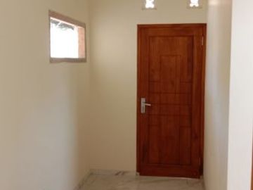 MURAH! RUMAH MINIMALIS MODERN CANTIK SIAP HUNI DI SLEMAN TIMUR KAWASAN RAMAI DAN BERKEMBANG