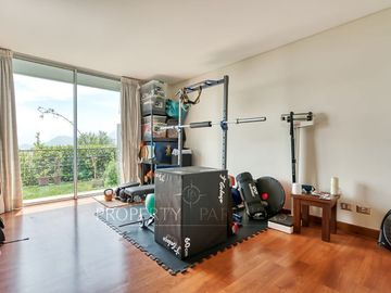 Amplio y acogedor Departamento duplex con gran vista despejada, en San Carlos de Apoquindo
