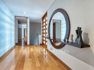 Amplio y acogedor Departamento duplex con gran vista despejada, en San Carlos de Apoquindo