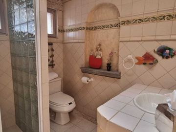 MAGNIFICA CASA ESTILO VALLESANO EN VENTA