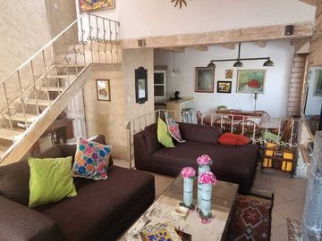 MAGNIFICA CASA ESTILO VALLESANO EN VENTA