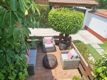 MAGNIFICA CASA ESTILO VALLESANO EN VENTA
