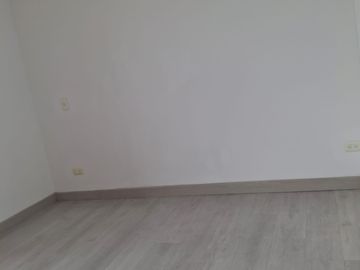 apartamento en arriendo en benedictinos. Cod A9433995