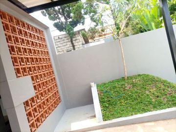 Rumah dijual di Depok dekat Kelapa 2 Cimanggis dalam townhouse