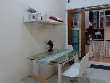 Rumah terawat dan semi furnish di arcamanik dekat antapani