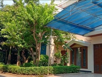 Dijual Townhouse Asri Exclusive Private Pool Di Kebayoran Lama