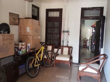 Rumah Rungkut asri shm 4 Kt 2 M negoo