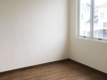 DISEWAKAN RUMAH SEMI FURNISHED DI CLUSTER CHIARA AT SUVARNA SUTERA