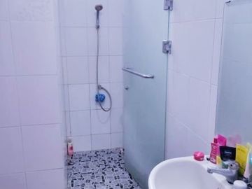 Rumah 2 lantai dalam komplek telaga golf sawangan