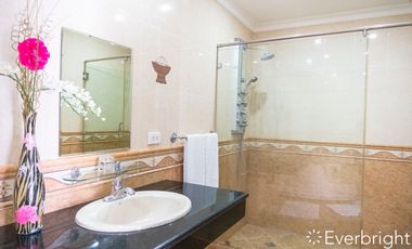 **tenant/buyer only** 8BR HOUSE AND LOT WITH SWIMMING POOL IN BEL AIR VILLAGE 3