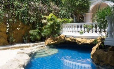 **tenant/buyer only** 8BR HOUSE AND LOT WITH SWIMMING POOL IN BEL AIR VILLAGE 3