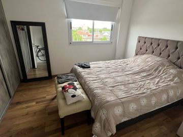 Venta Impecable 2 Amb C/Coch. Lanús O.