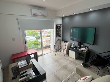 Venta Impecable 2 Amb C/Coch. Lanús O.