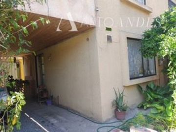 Casa en Venta en Calle Santiago Arcos, Peñaflor