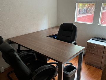 Departamento de 2 niveles en zona Comercial $9,300,000.00