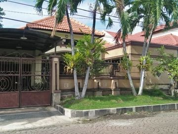 Rumah Terawat Nirwana Eksekutif Blok Favorite