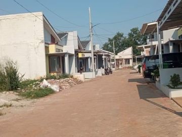 Rumah 1 lantai Bekasi Lokasi strategis pinggir jalan raya akses 2 mobil
