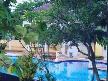 DIJUAL RUMAH BAGUS MODERN SIAP HUNI DI CHALCEDONY PHG GADING SERPONG